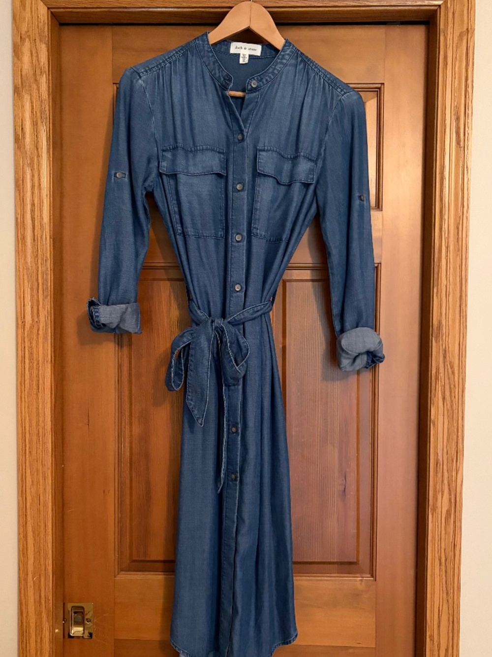 Cloth & Stone long sleeve belted button down chambray dress XS